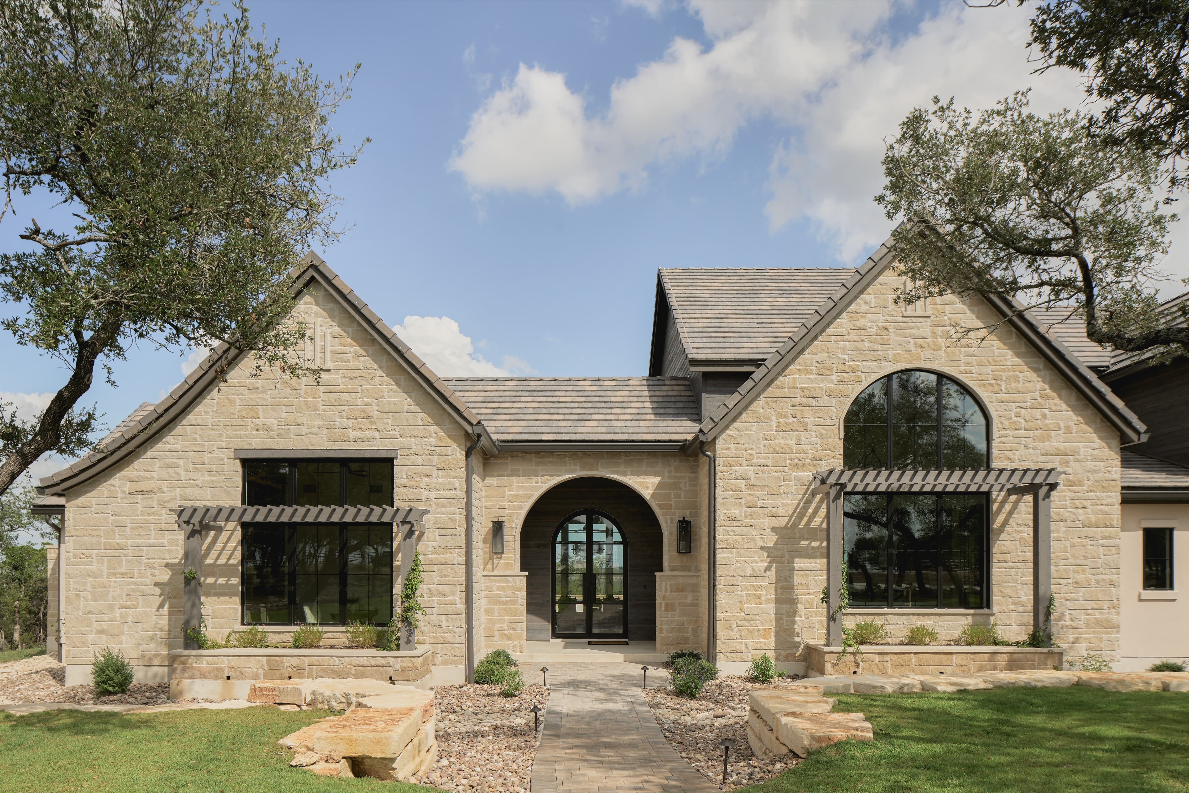 1149 Canyon Crossing