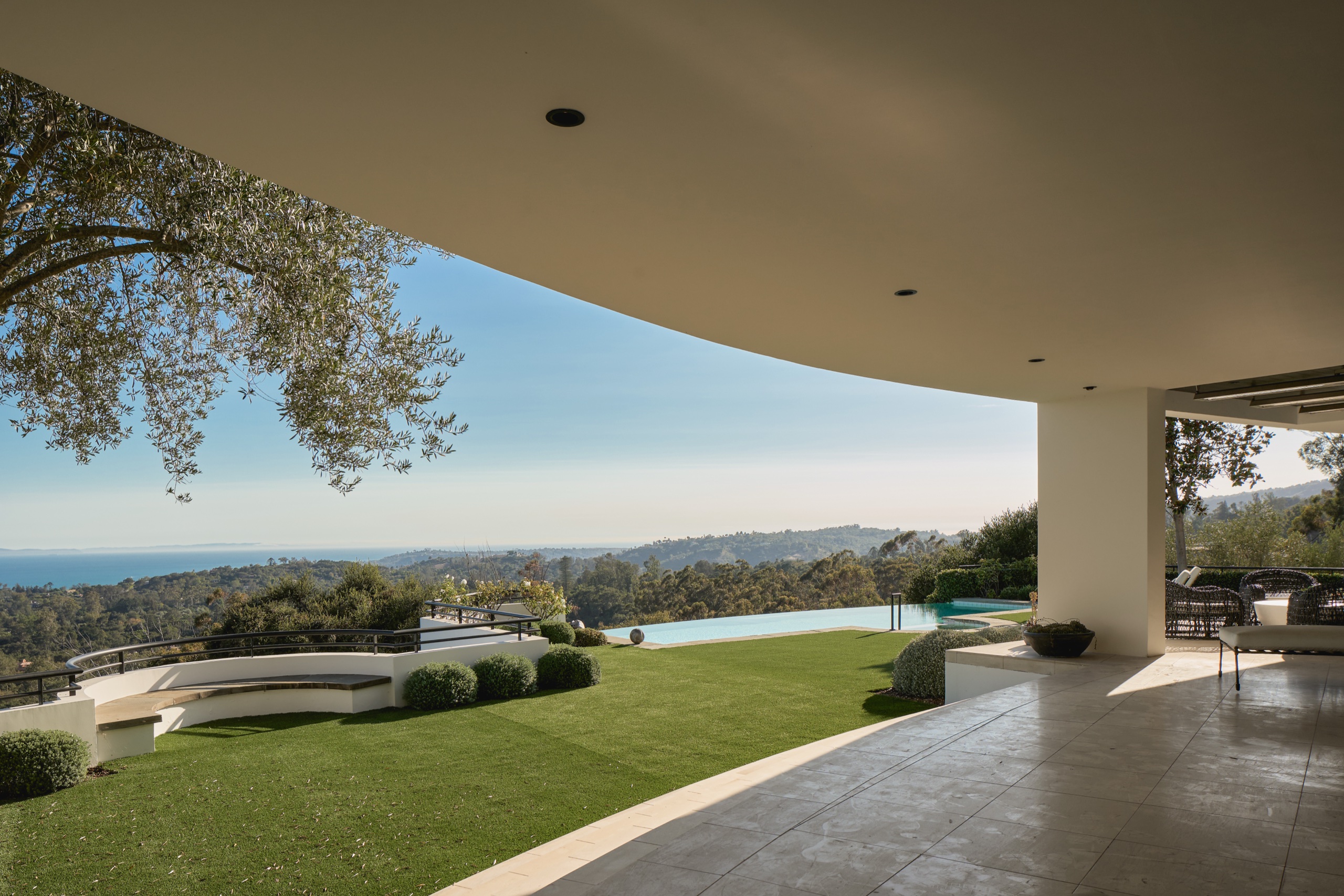 1130 East Mountain Drive — photo 14