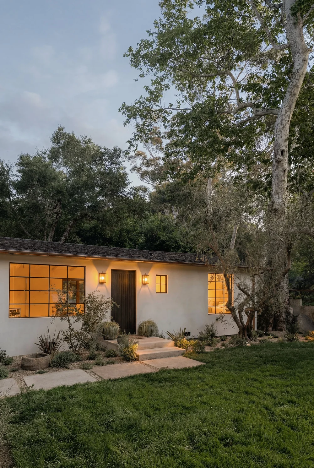 159 Loureyro Road — photo 3