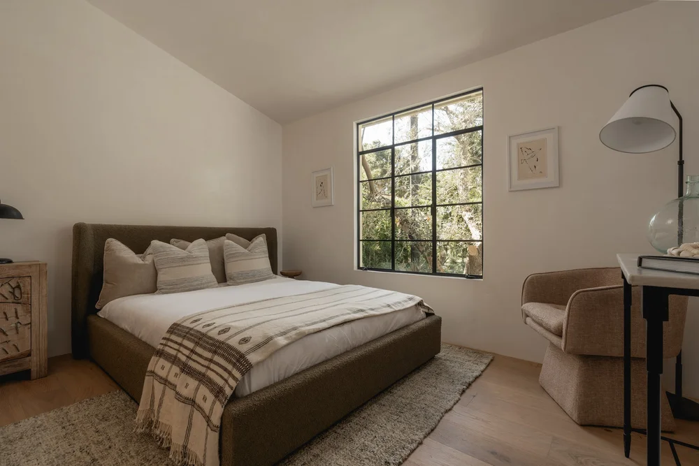 159 Loureyro Road — photo 33