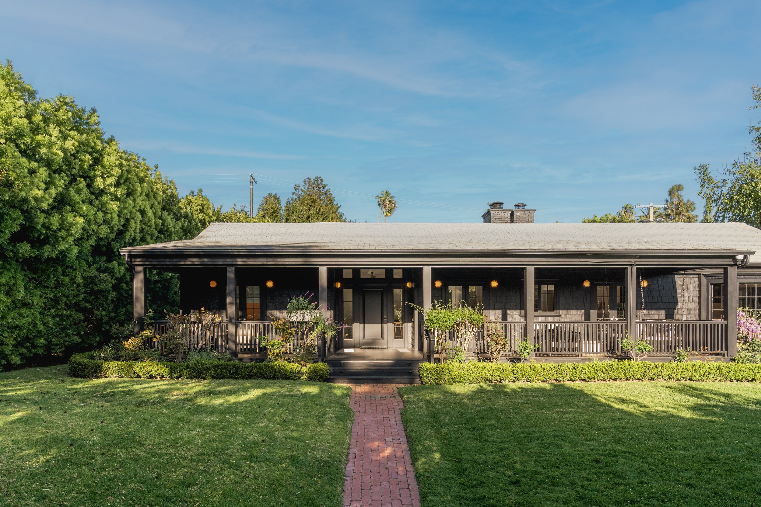 250 S Chadbourne Avenue — hero photo
