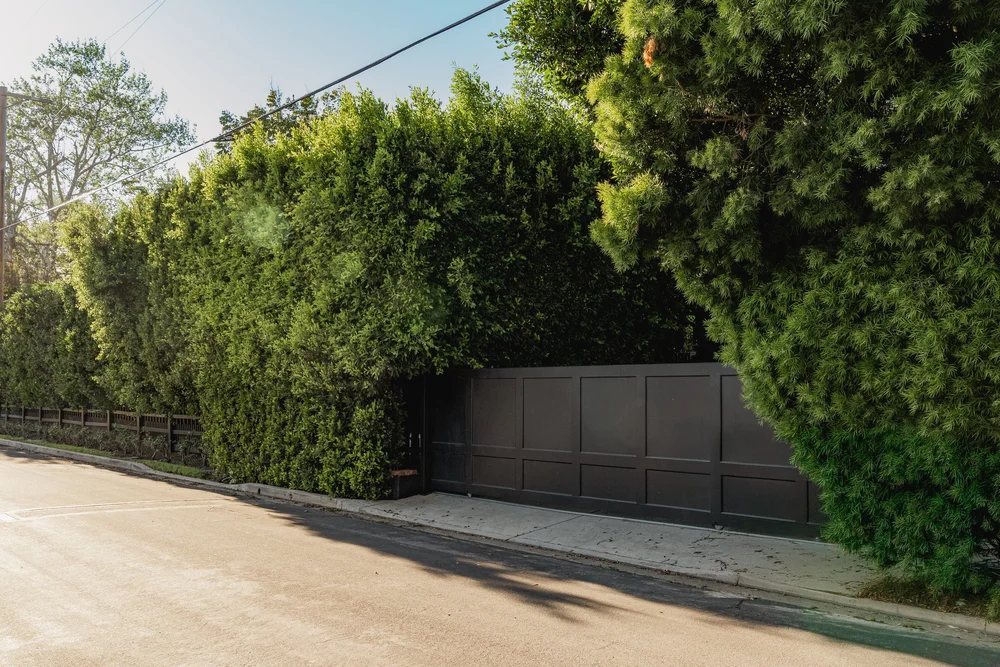 250 S Chadbourne Avenue — photo 57